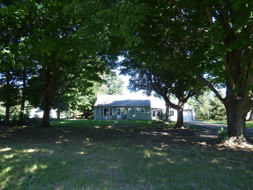 1st image of 27160 Redfield St