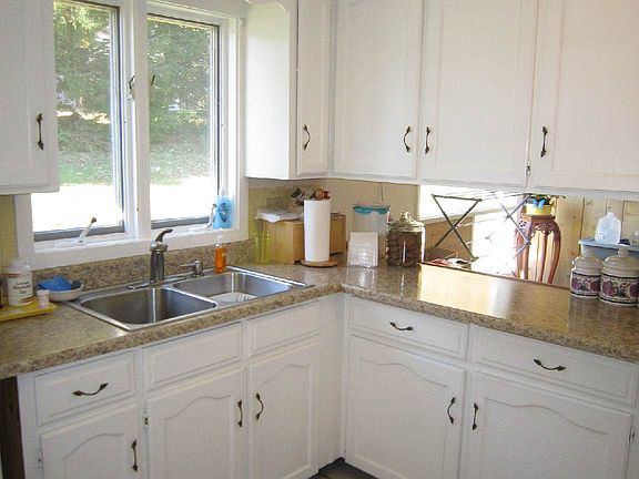 40 Meadowbrook Rd Danbury, CT