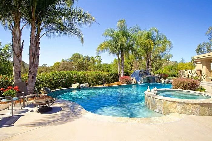 1st image of 15778 Paseo Hermoso