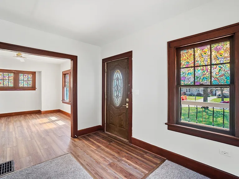 2306 Eastbrook Dr — Photo 11