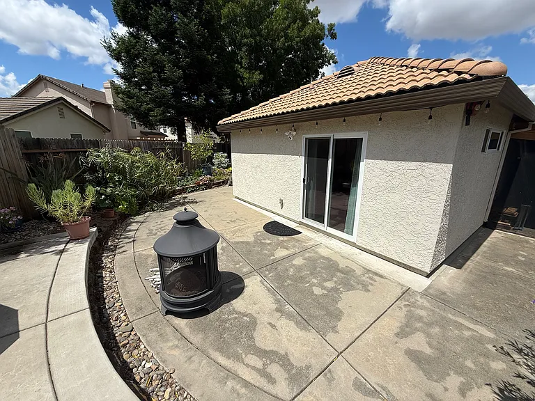 218 Cadfael Ct — Photo 17