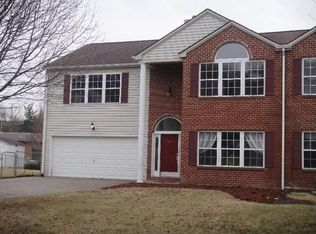 565 Arrowhead Trl, Christiansburg, VA 24073