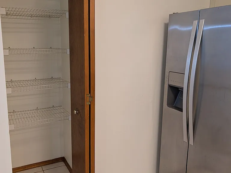 517 Bearded Oaks Cir — Photo 13