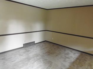 571 Plainview Rd, Lexington, KY 40517