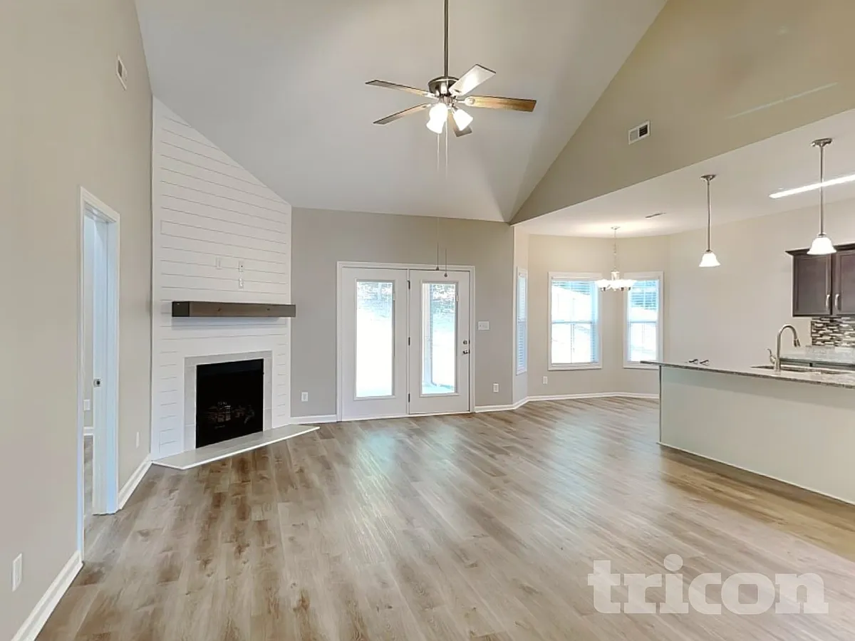 Building Photo - 476 Woodtrace Dr