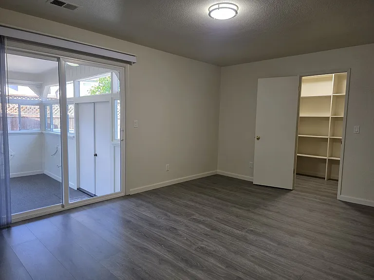 4611 Harmony Pl — Photo 23