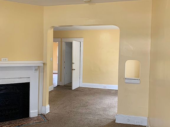2nd image of 10708 Crestwood Ave
