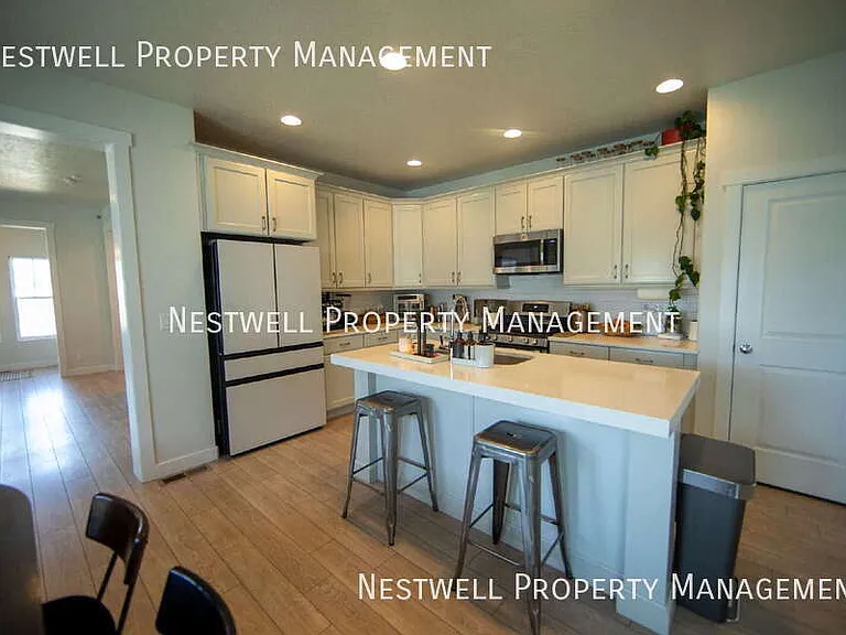 10896 S Gresham Dr — Photo 7
