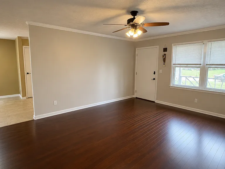 3805 S Valmore Ave — Photo 7