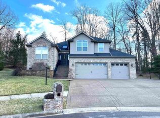 10311 Driver Dr, Evansville, IN 47725