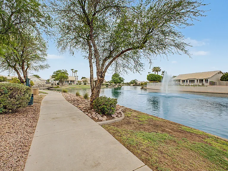 691 S Sahuaro Dr — Photo 19