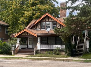 604 E Emerson St #3, Bloomington, IL 61701