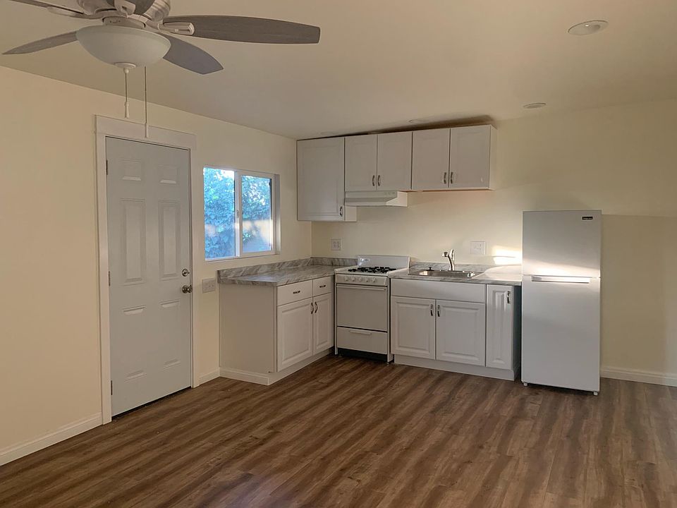 1st image of 235 S Wayside Pl
