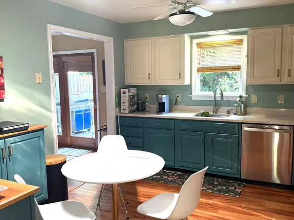 40 Simmons Ln, Beacon, NY 12508
