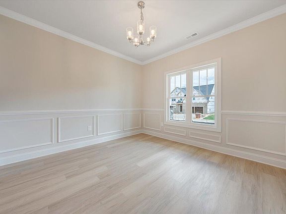 3rd image of 2264 Foxfield Ln
