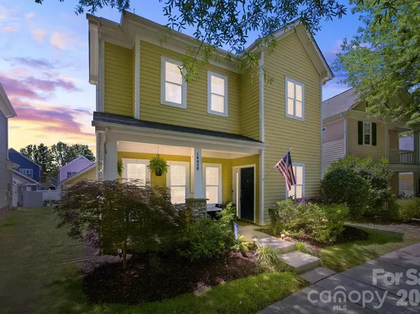 14458 Holly Springs Dr, Huntersville, NC 28078