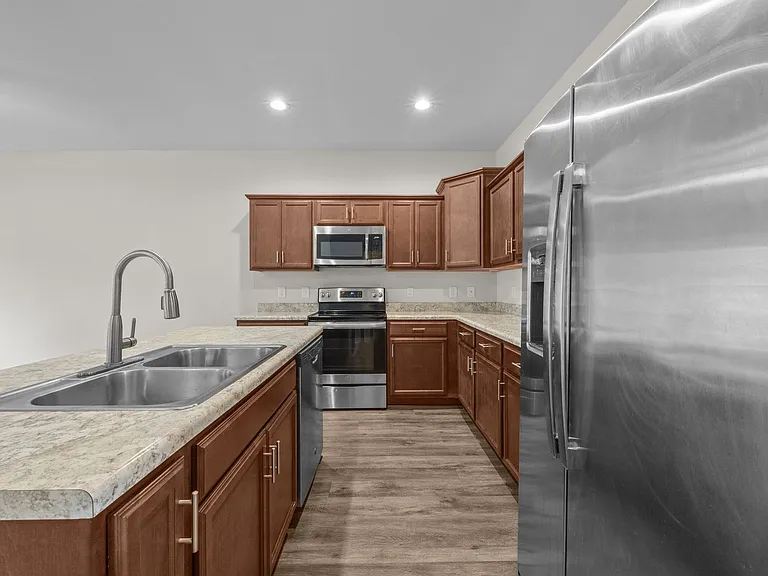 211 N Stingray Ln — Photo 8
