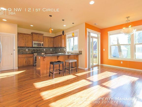 5th image of 3619 NW 121st Cir