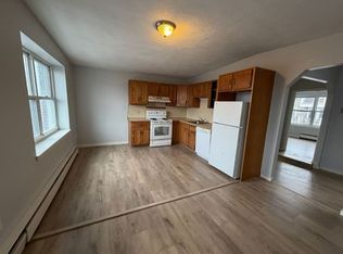 31 Chelsea St #4X, Boston, MA 02128