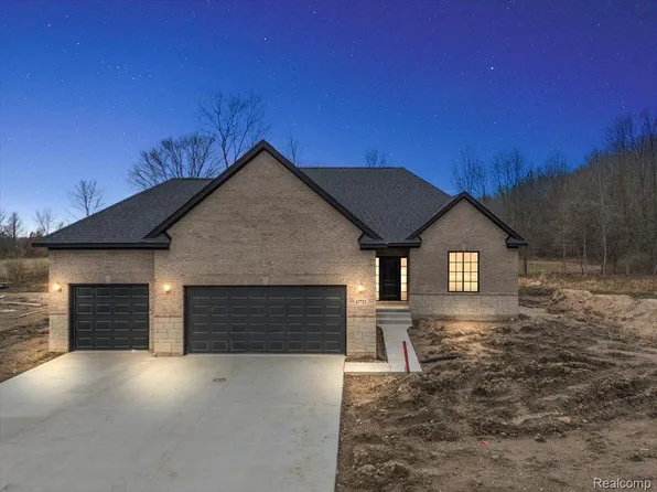 67721 Ashley Ave, Richmond, MI 48062