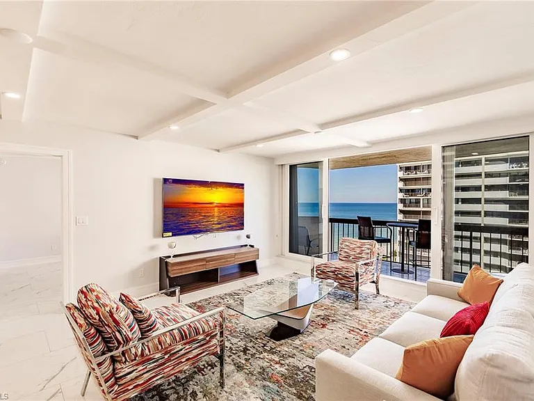 4001 Gulf Shore Blvd N #1104 — Photo 6