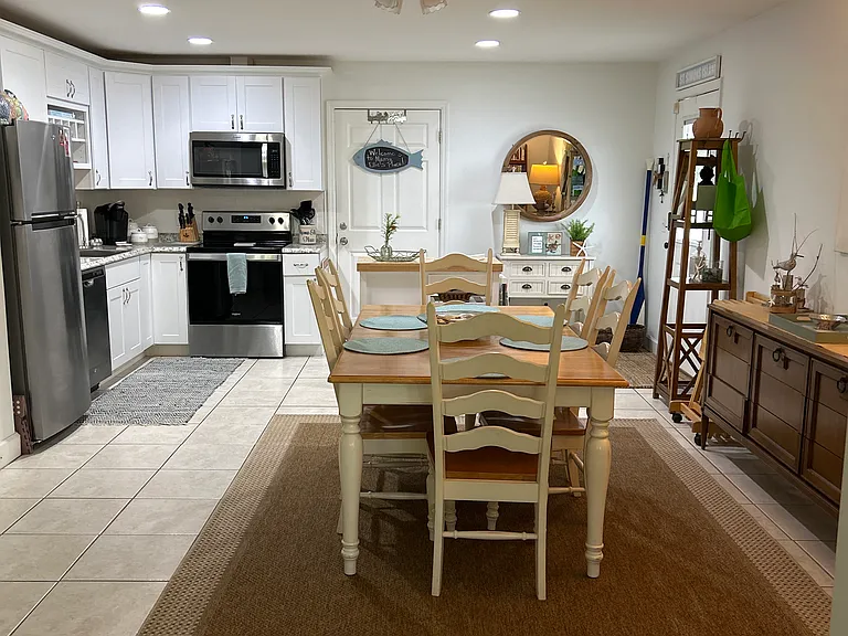 227 Georgia St #1B — Photo 15
