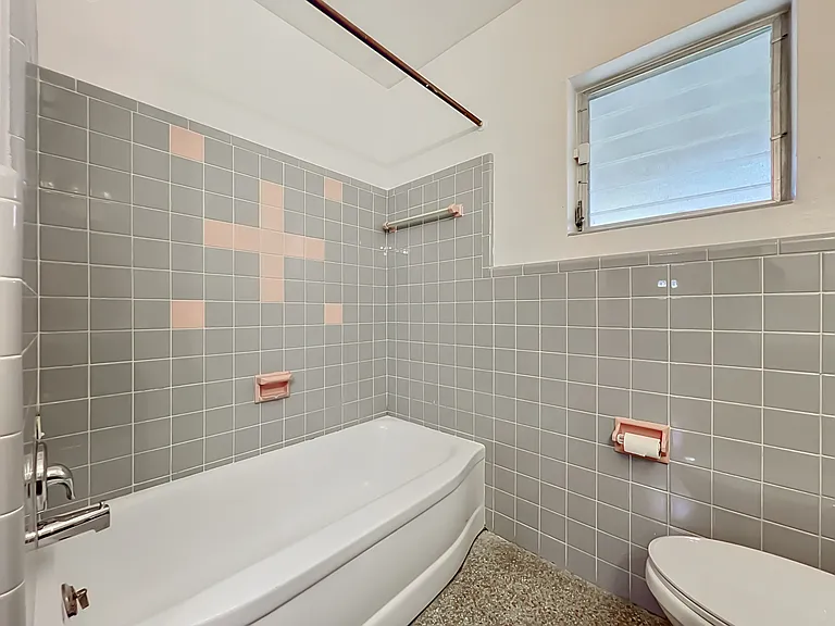 5342 Adanson St — Photo 16