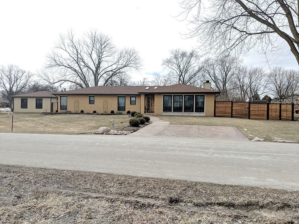 1st image of 6N640 Sycamore Ave