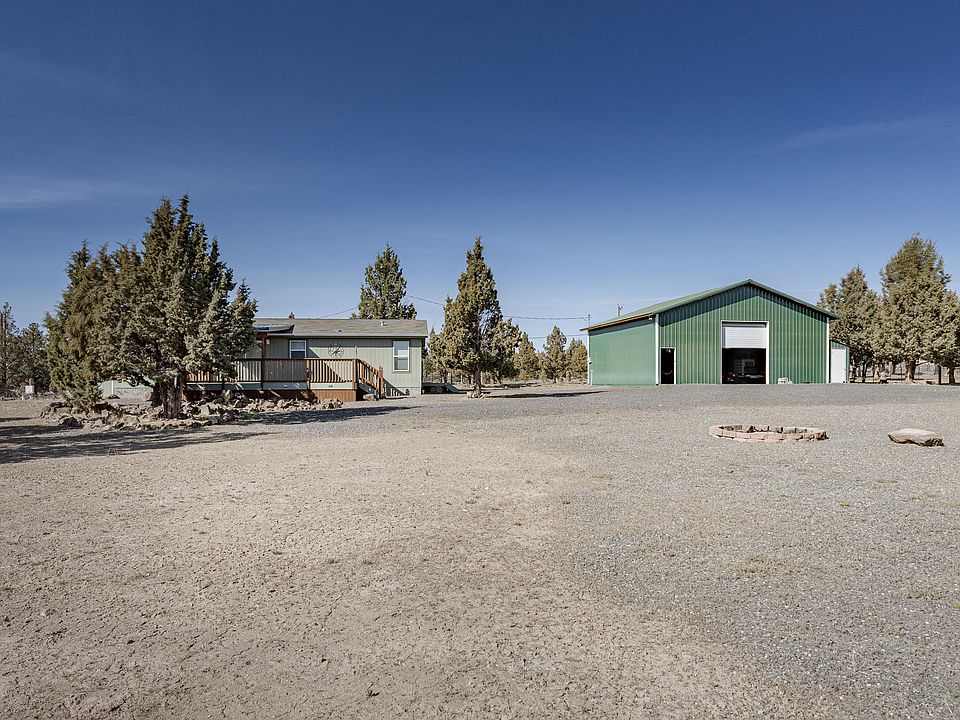 1st image of 4647 SE Umatilla Loop