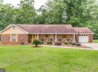 2002 Hickory Dr, Americus, GA 31719