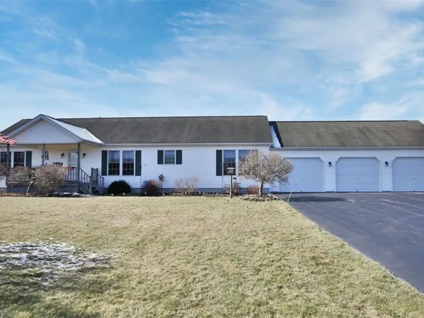 945 Yellow Mills Rd, Palmyra, NY 14522