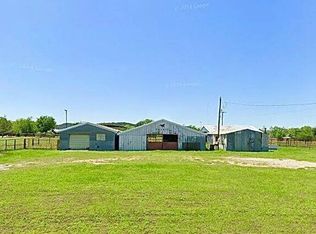 458 Jackson Ave, Strawn, TX 76475