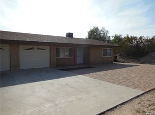9320 Navajo Trl, Yucca Valley, CA 92256