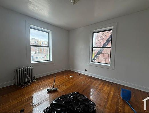 4th image of 1738 Univ Ave #4K