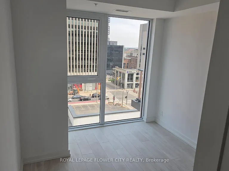 75 James St S #712 — Photo 11