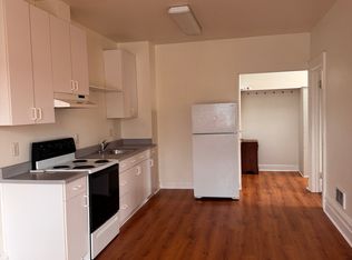 731 E Main St #4, Cottage Grove, OR 97424