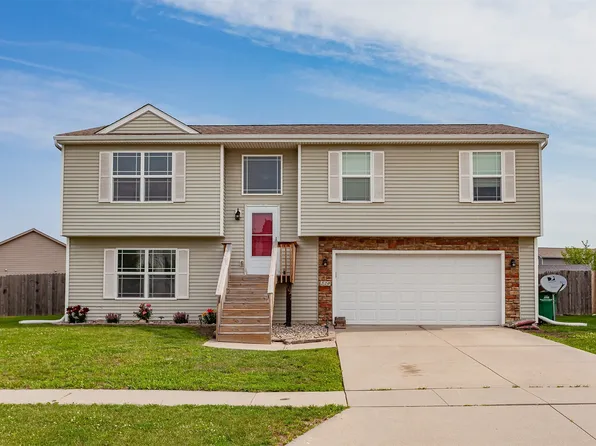 220 Tailfeather Dr NW, Bondurant, IA 50035