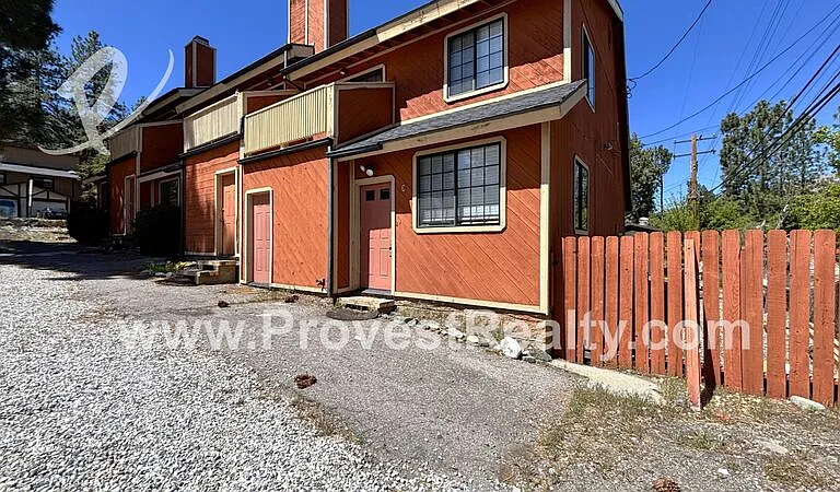 6078 Spruce St #C — Photo 3