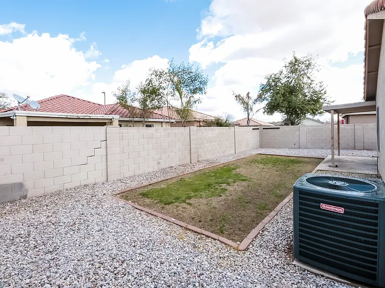 2768 W San Carlos Ln — Photo 14
