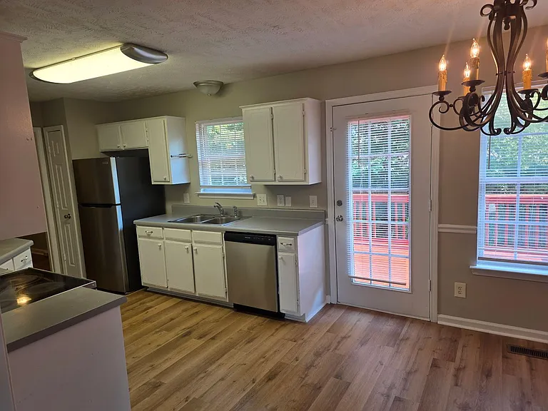 1118 Pyburns Pl — Photo 20