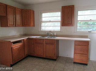 48 Woodstock Rd, Fayetteville, PA 17222