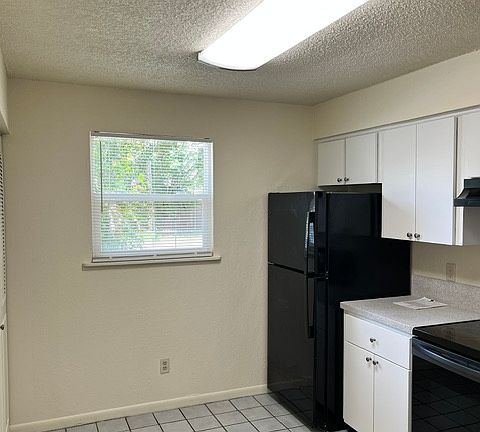 3rd image of 3580 56th Ave N APT A