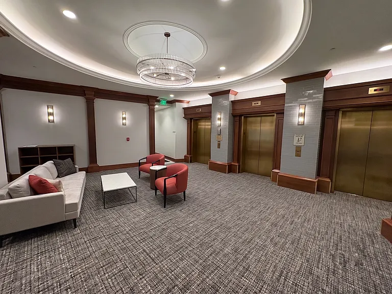 360 W Washington Ave #1001 — Photo 25