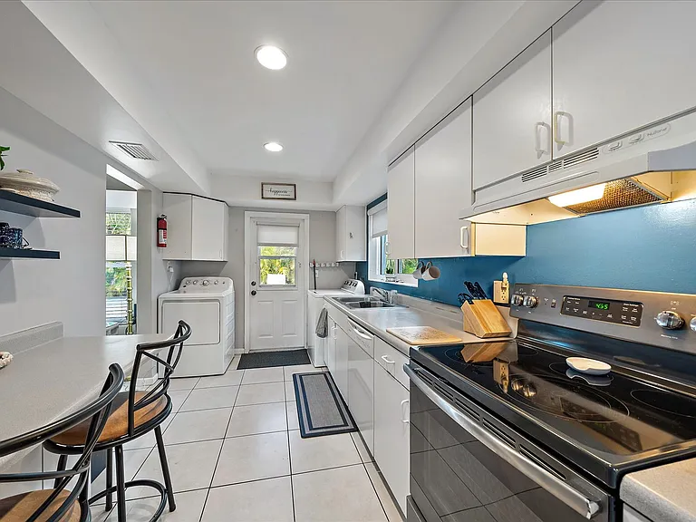 2857 Novus St — Photo 12