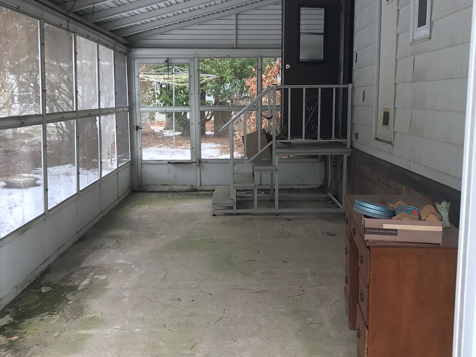 1st image of 525 Riverleigh Ave Unit 222