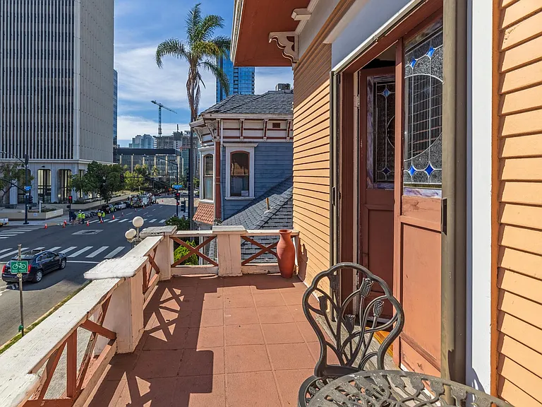 220 Ash St — Photo 20