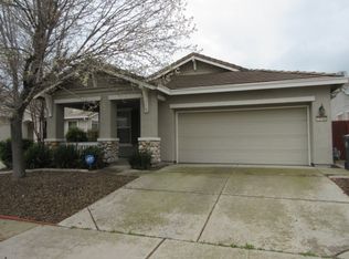 10042 Blossom Ridge Dr, Elk Grove, CA 95757