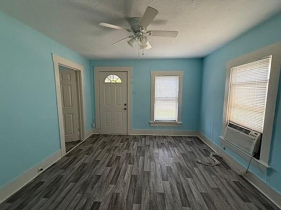 2nd image of 5347 Petty St