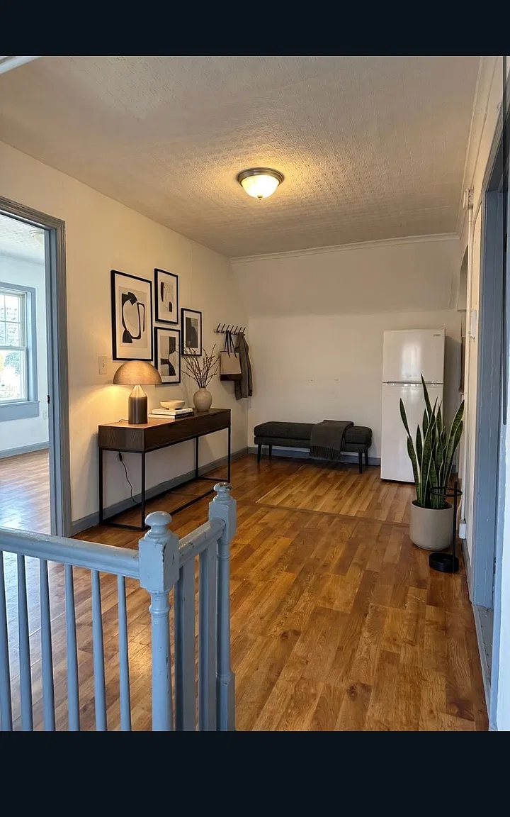 2 bed, $1,850 — Photo 2