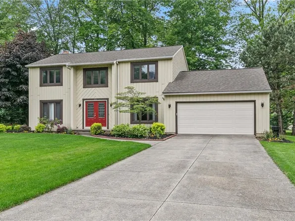 456 Lowell Dr, Highland Heights, OH 44143